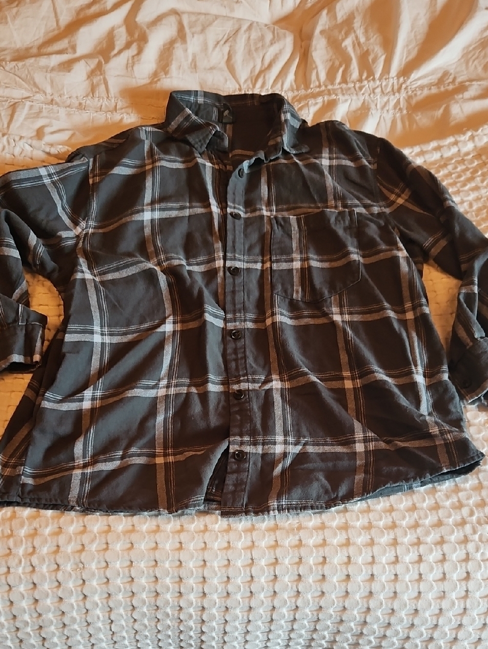 Green Plaid Button-Up Shirt Lg